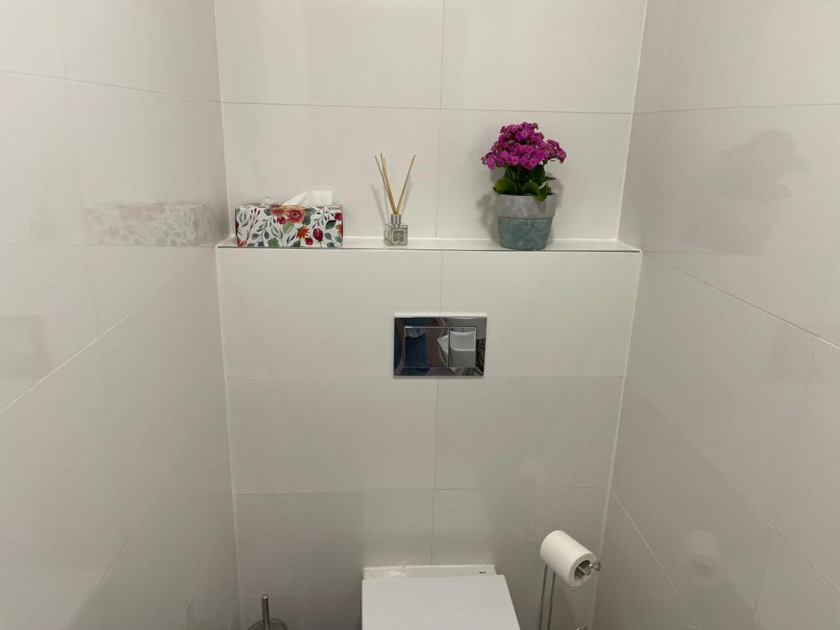 Luxurious Studio Casa Royal Apartment *